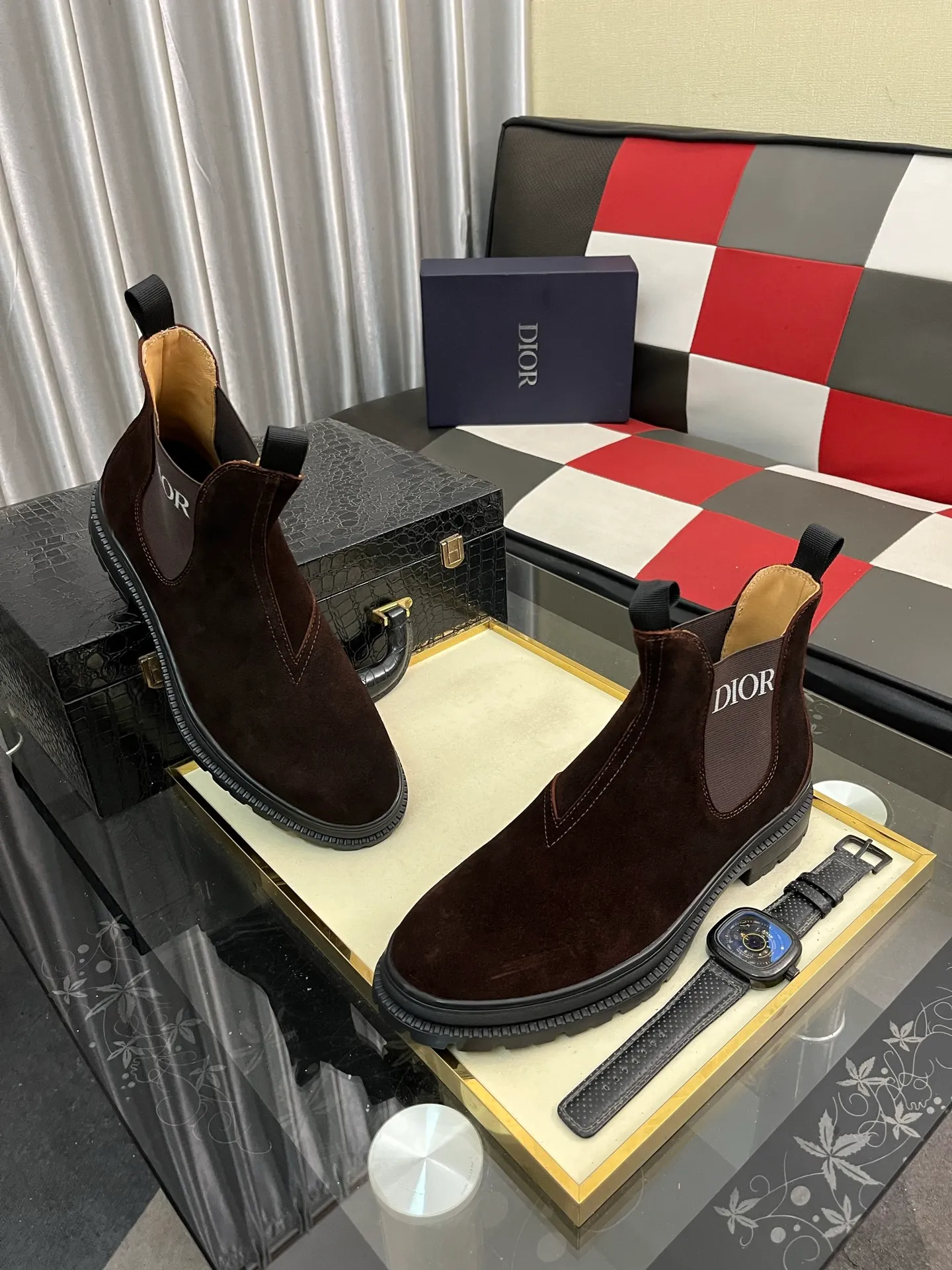 Men's shoes 💰500⌚️⌚️"Dior" Gaoban short boots ⚠️⚠️Top purchasing agents🔍🔍Men's 2023 HK counters are on sale simultaneously. Sole: The original sole is specially provided by the original factory. The exclusive movable molded sole is super comfortable. The original factory and the single product are handmade🔍🔍. The details determine the quality. We only make shoes with care. You can enter and exit the counter at will. Welcome to compare. 🇮🇹Size: 38-444️⃣Colors available